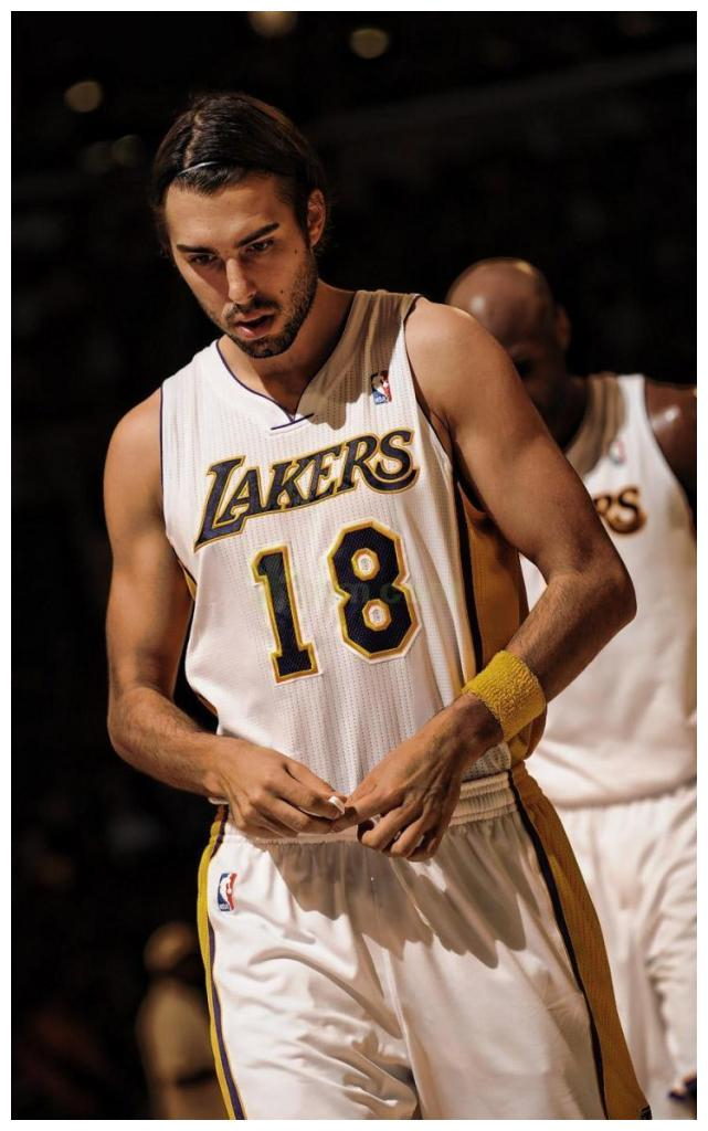 开云电竞-包含NBA常规赛倒计时，斯图加特加时末段更衣室发声，细节引发关注，压力陡增，数据趋势出现新变化的词条